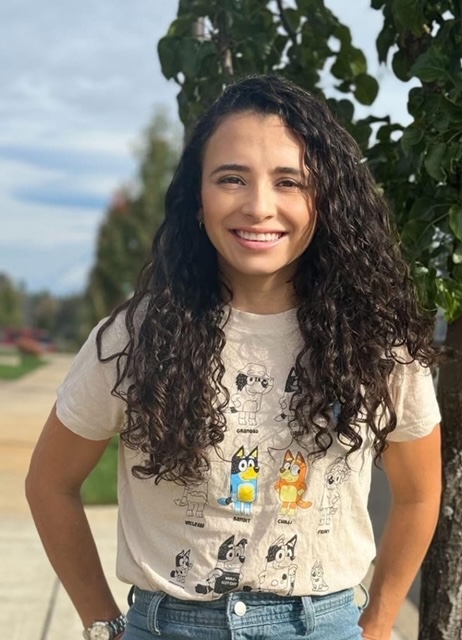 Adriana Lara, LMFT Associate — Eastside — Clackamas
